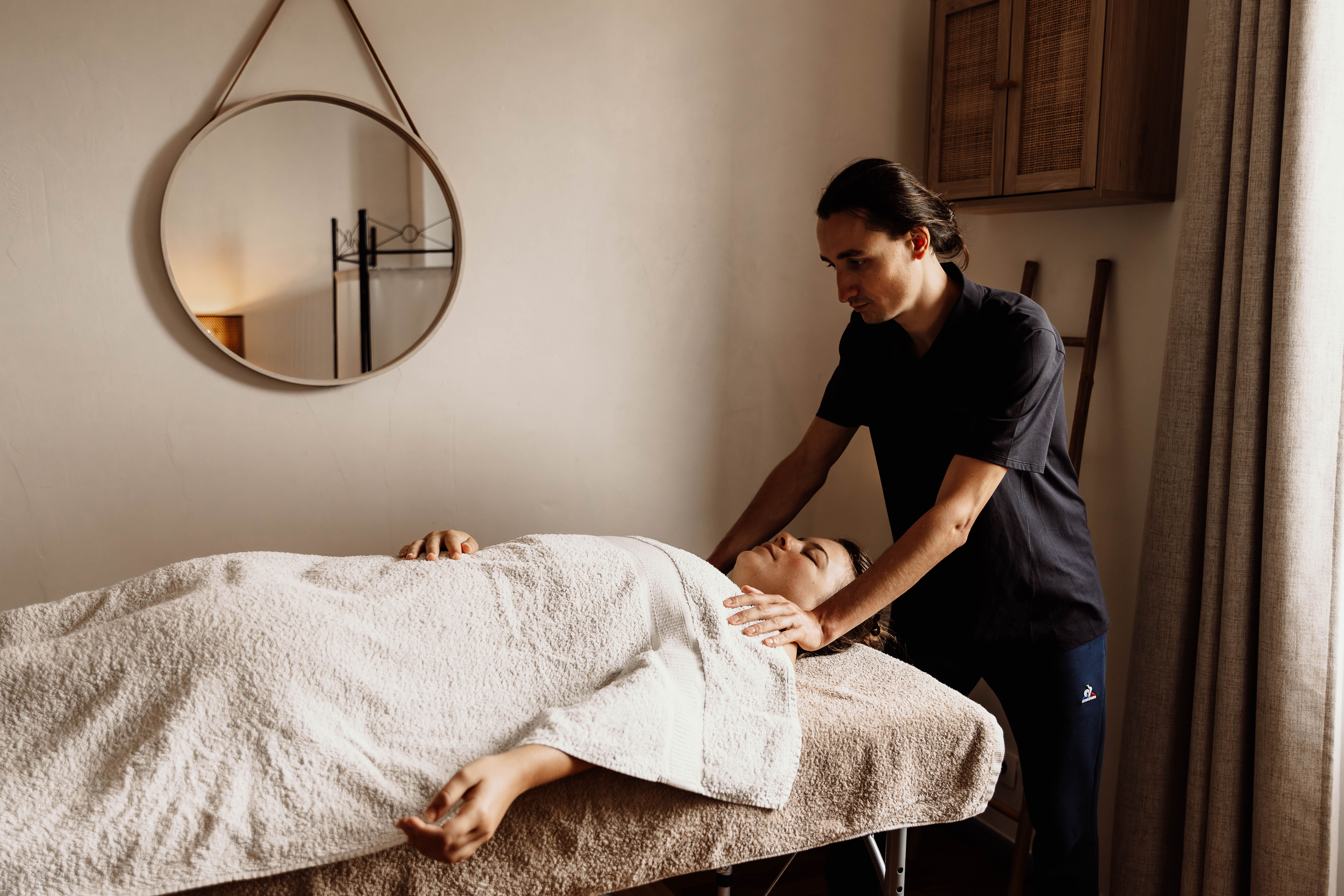 Ambiance d’un massage californien sur table
